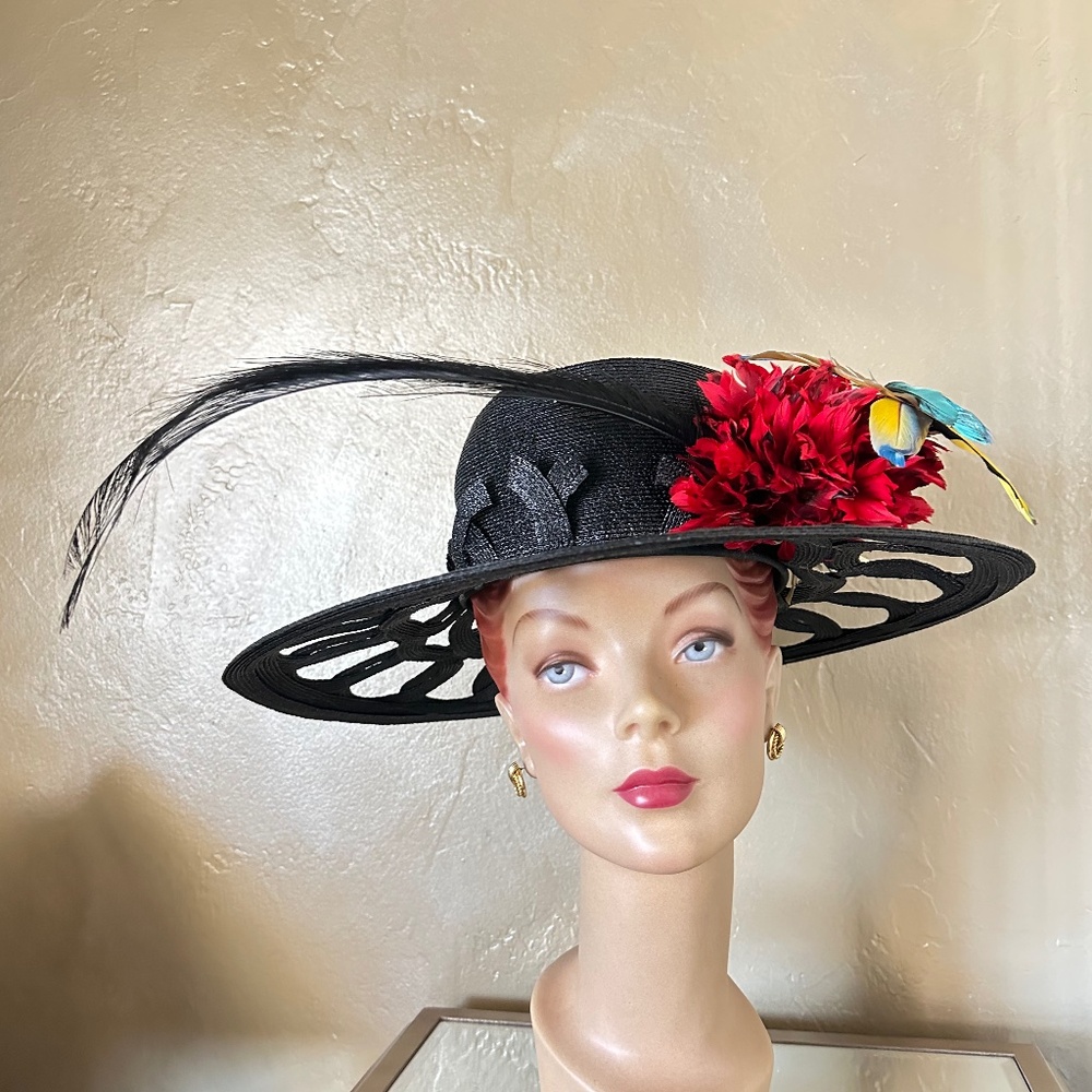 COLORFUL BLACK STRAW VINTAGE HAT + OPEN BRIM DESIGN + FABRIC FLOWERS & BUTTERFLY